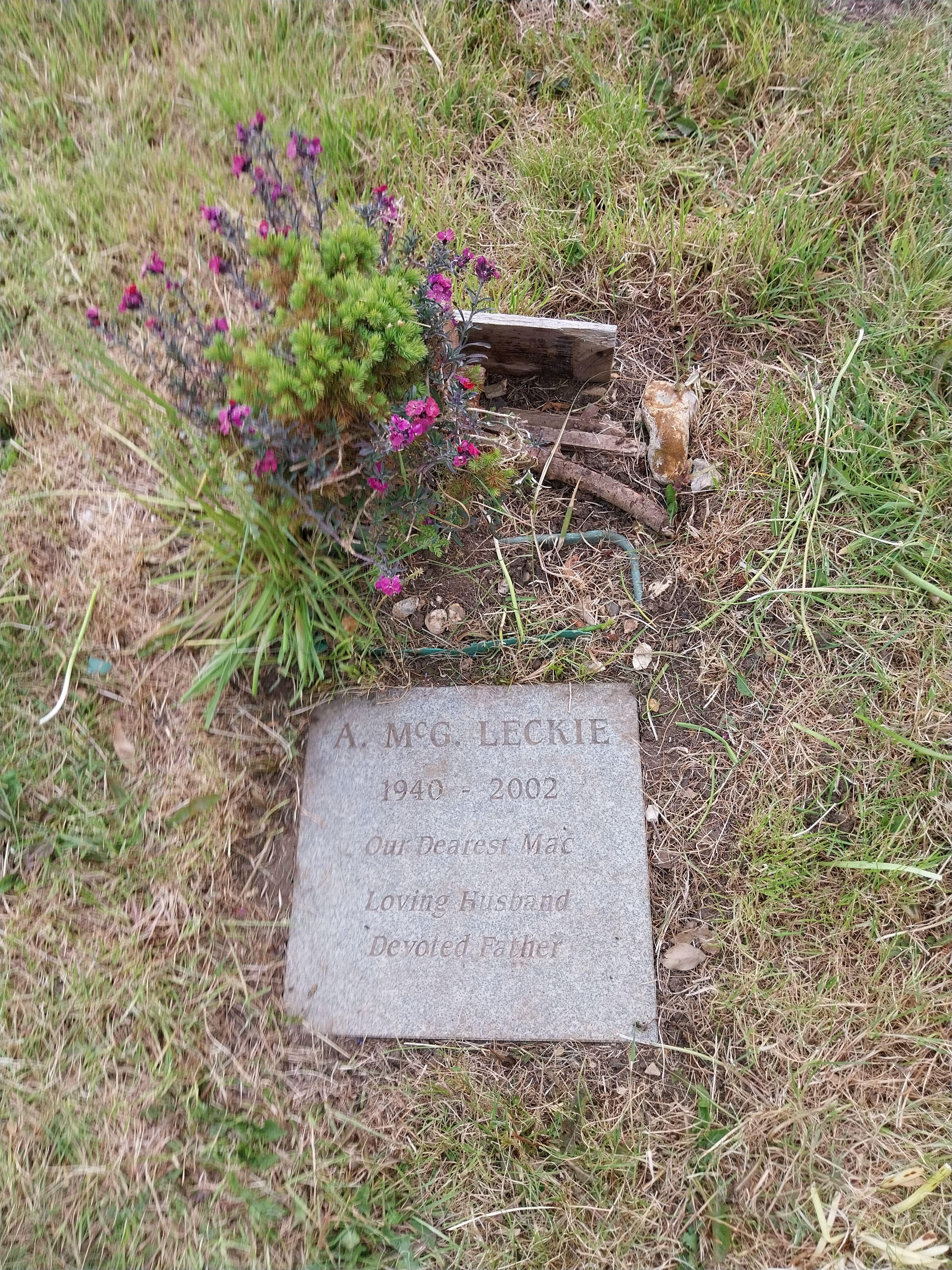 Grave image for LECKIE, Alexander McGregor