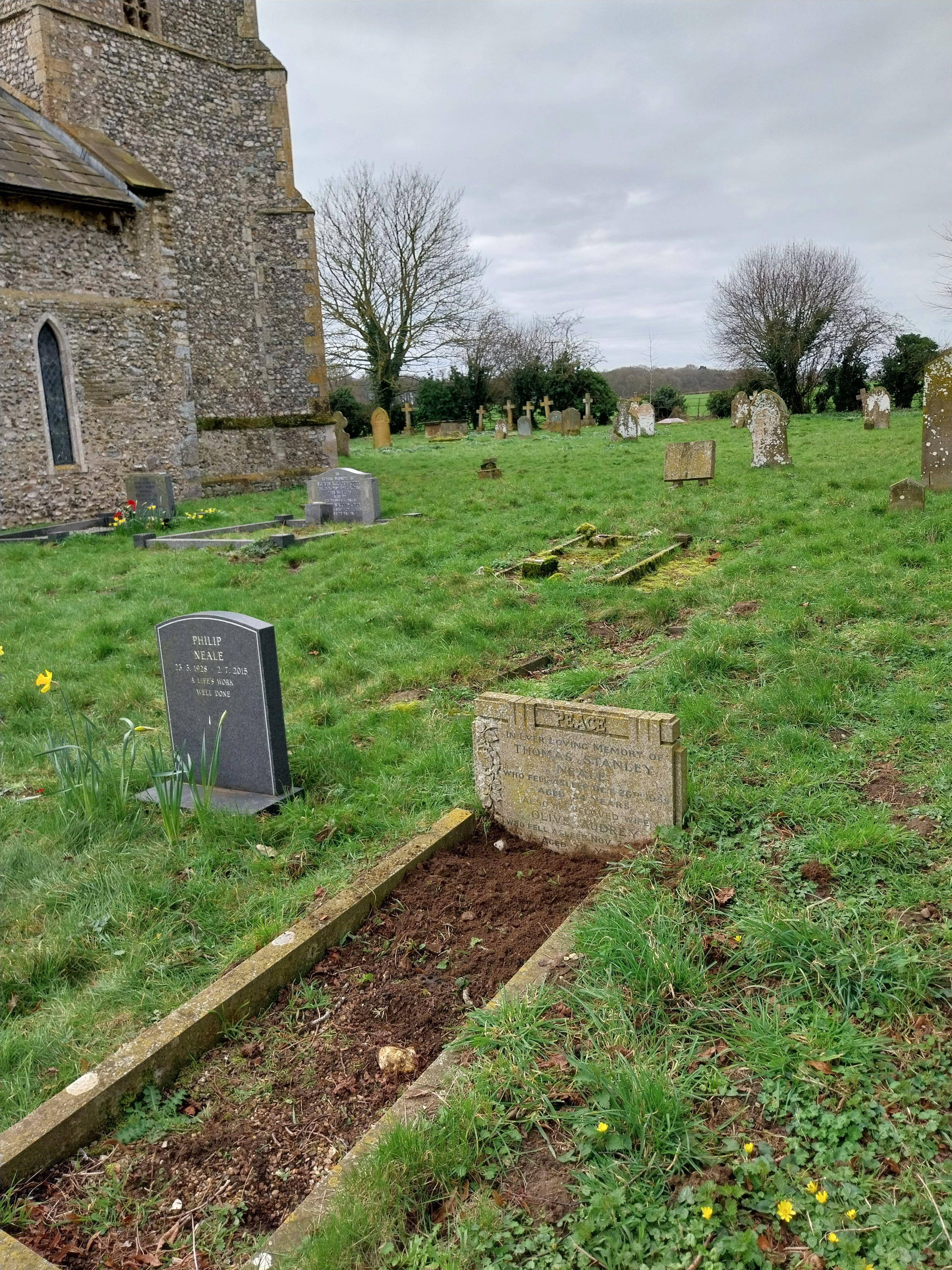 Grave image for NEALE, Thomas Stanley